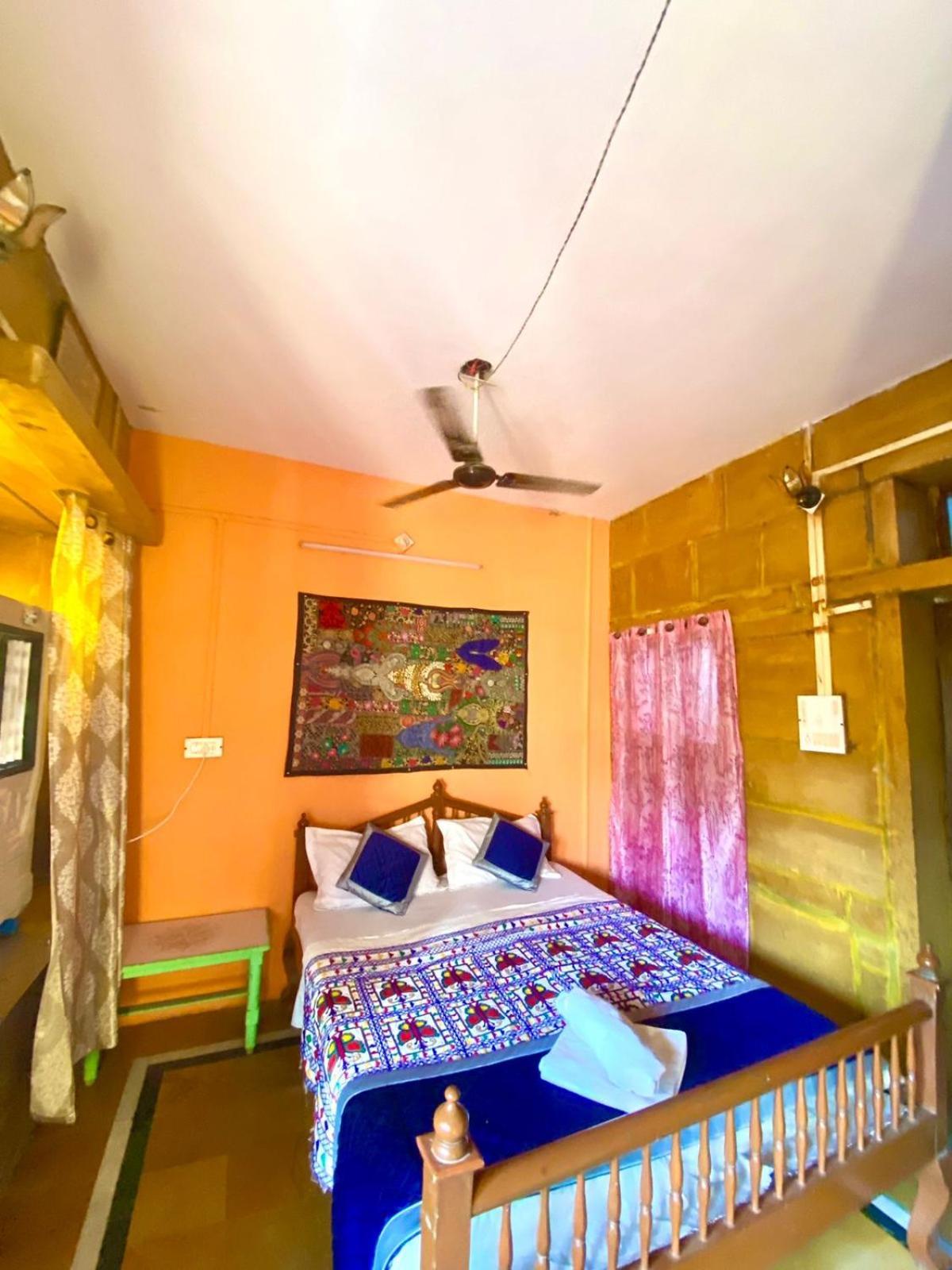Homestay Little