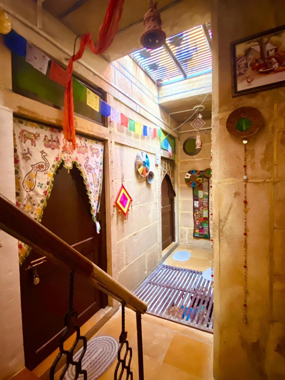 Little Homestay *